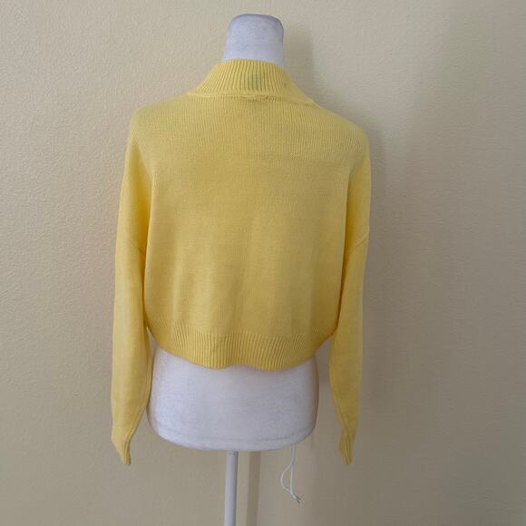 H&M Divided Women Yellow Crop Sweater Size S - Picture 2 of 7